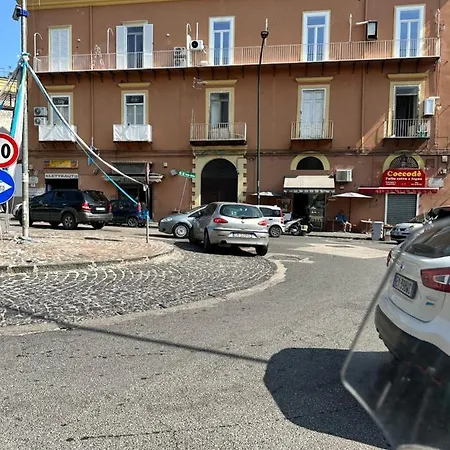 Maison d'hôtes Di Vaio S Adiacente Metro Rione Alto *