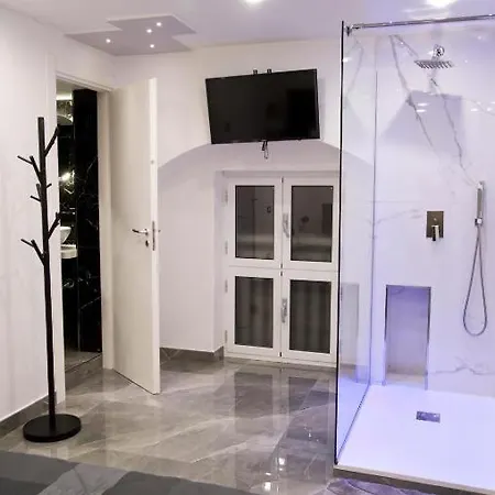 Sotterranea Con Jacuzzi Maison d'hôtes *