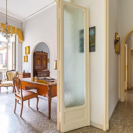 Rettifilo Family By Wonderful Italy * Naples