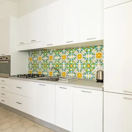 Nova Stylish House In Center By Napoliapartments Napoli