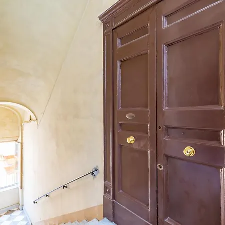 Appartamento Nova Stylish House In Center By Napoliapartments