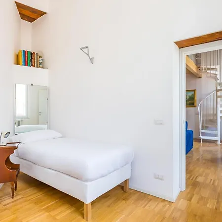 Nova Stylish House In Center By Napoliapartments Appartamento