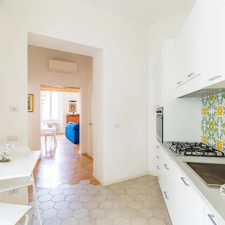 Appartamento Nova Stylish House In Center By Napoliapartments Napoli