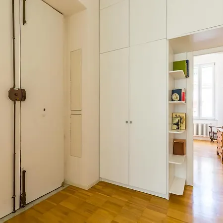 Appartamento Nova Stylish House In Center By Napoliapartments