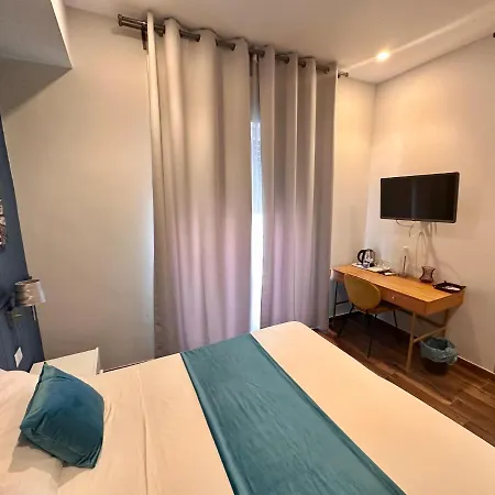 Hotiday Collection - Botanique Apartmanhotel *