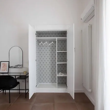 Domus Delia Luxury Apartment Neapel