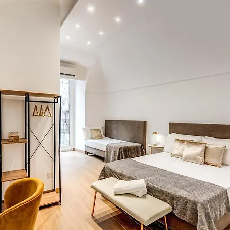Domus Partenopea Affittacamere