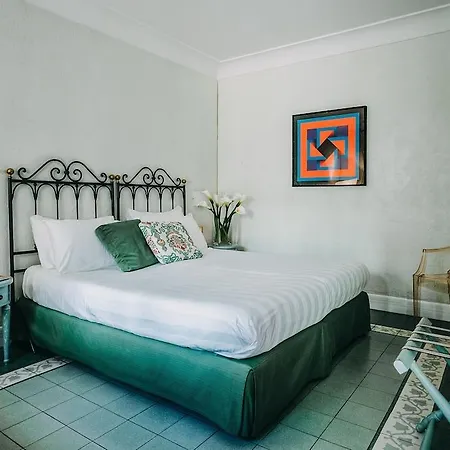 Costantinopoli 104 Hotel Nápoles