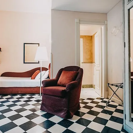 Hotel Costantinopoli 104