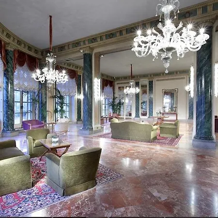 Eurostars Excelsior Hotel Nápoles