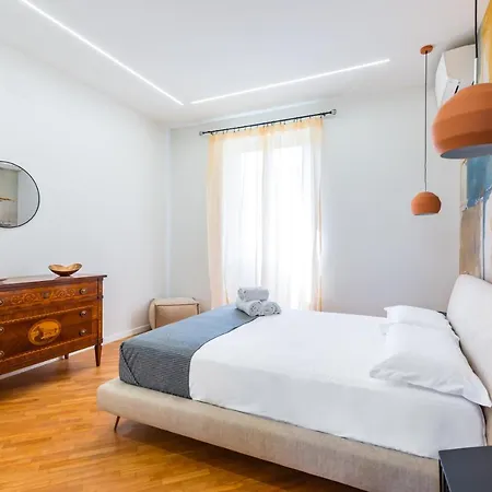 Stanzione Classy Flat At Vomero By Napoliapartments * Nápoly