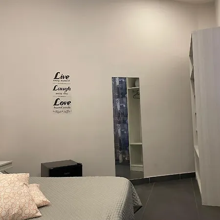 Hotel Oceania Naples