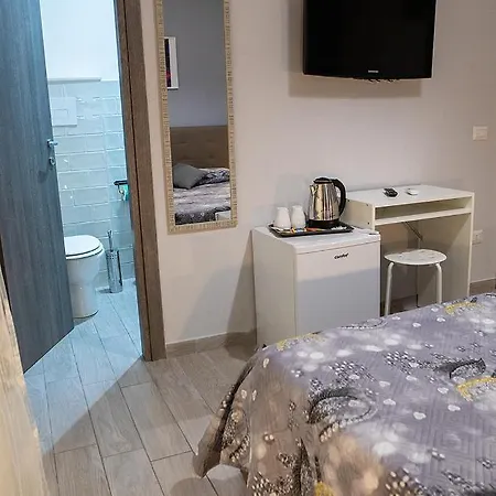 Zuroli Napels