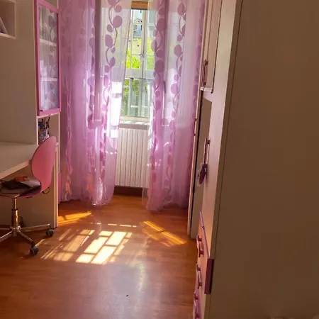 Dana House Guest house *