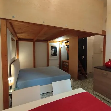 Apartment Casa Merisi Al Centro Storico Di *
