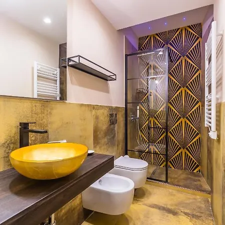 Golden Terrace At Historical Center By Napoliapartments * Naples