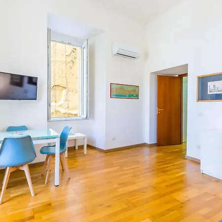 San Luigi Cozy Flat With Seaview Apartament *