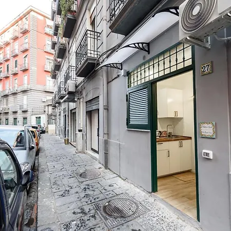 Appartement Il Cuore Di Napoli. Little Sweet Home. *