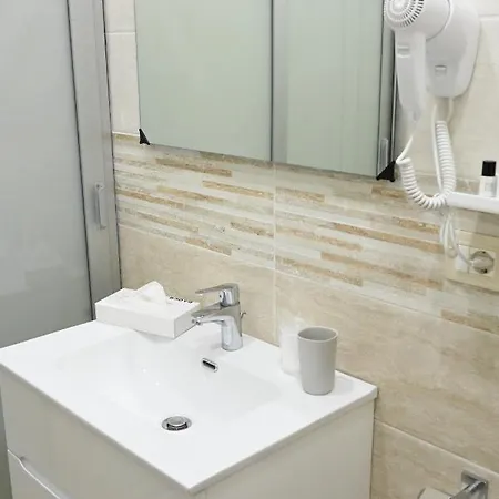 Solymar Naples
