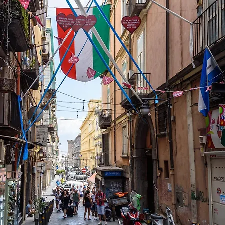 Toledo 26 * Naples