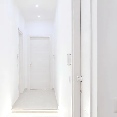 Lumina Naples