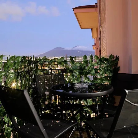 Lumina * Naples
