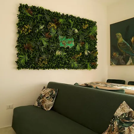 Lumina Naples