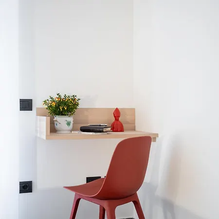 Meraki Family House Apartament Neapol