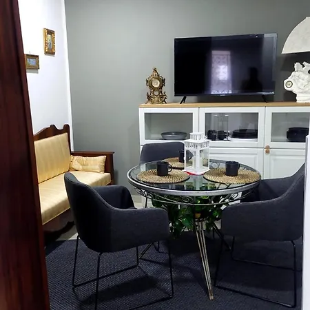 Il Borghetto House Grey Apartment