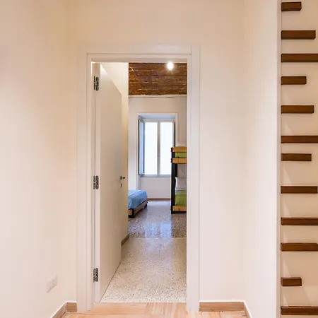 Via Milano Station Apartment Naples