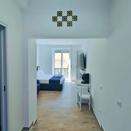 Covo Degli Angioini Bed & Breakfast 4*