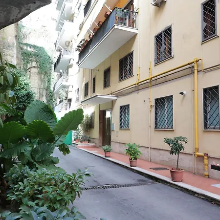 Appartamento Flower Mini Casa 10 Minuti Dal Mare E Dal Centro Citta