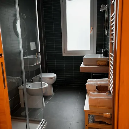 Meraki Family House Apartament Neapol