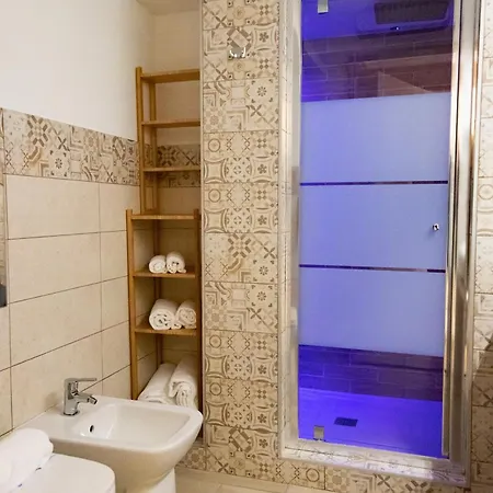 Kore Luxury E * נאפולי