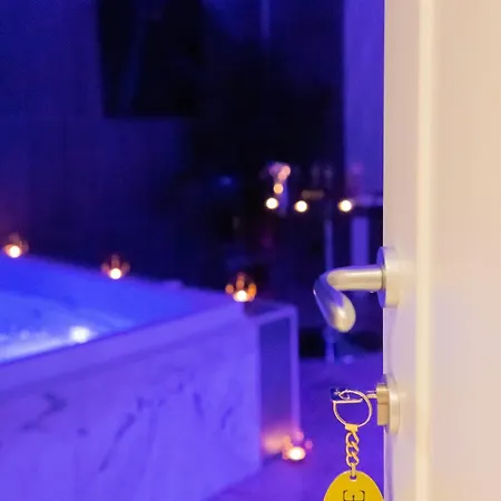Kore Luxury E בית הארחה נאפולי