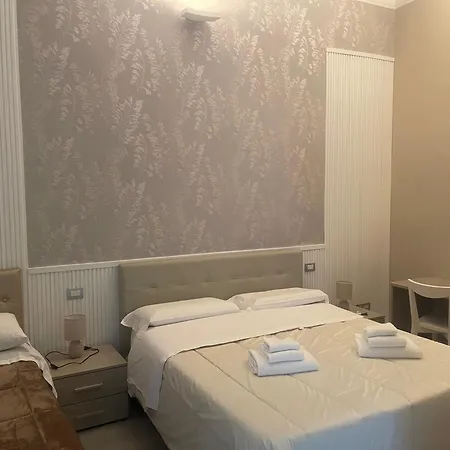 Chez Moi Naples