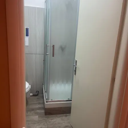 Chez Moi 2*
