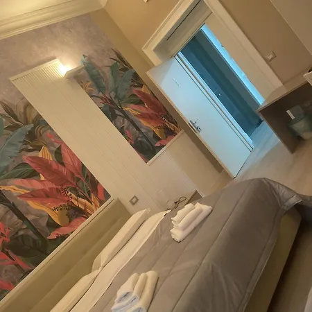 Chez Moi Naples