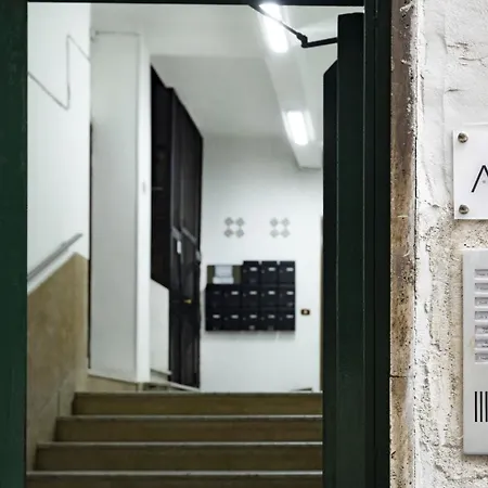 Alma House Apartment *