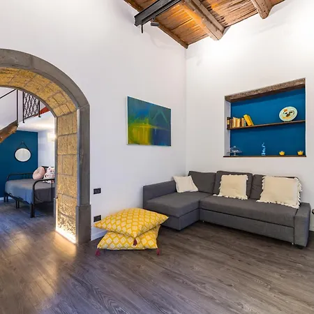 Hidden Gem On Chiaia Pedastrian Area By Napoliapartments