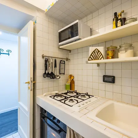 Hidden Gem On Chiaia Pedastrian Area By Napoliapartments *