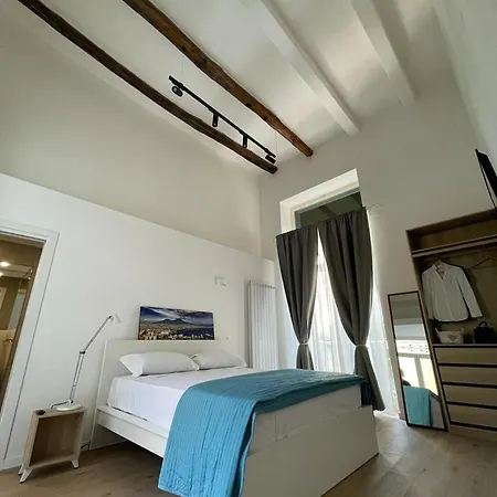 Nabi Riviera Naples