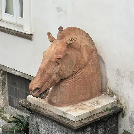 Palazzo Diomede Carafa Santangelo Luxury Gasthuis *