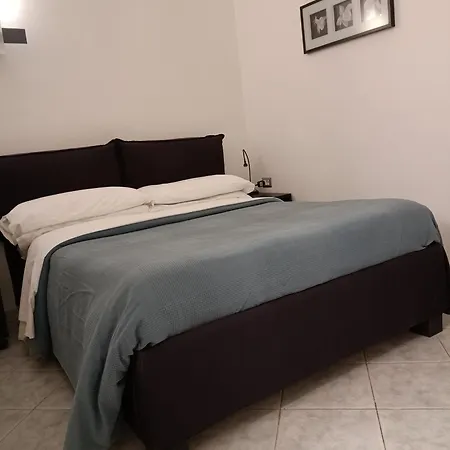 La Residenza Chiaia Short Let Via Chiaia 82 Appartamento *