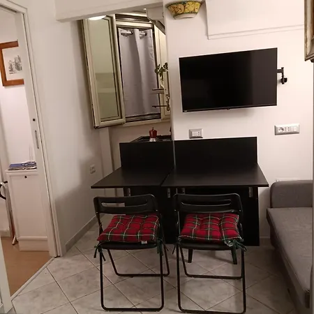 La Residenza Chiaia Short Let Via Chiaia 82 Appartamento