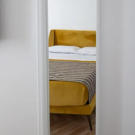 Garibaldi 125 Guest house Naples