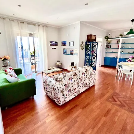 Salotto Napoletano 381 Apartment