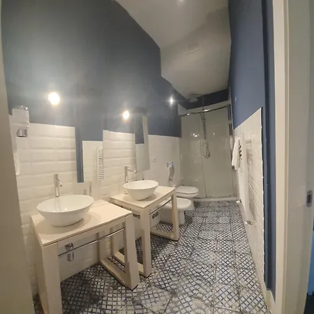 Oda ve Kahvaltı Alcapri Centro
