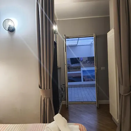 Oda ve Kahvaltı Alcapri Centro *