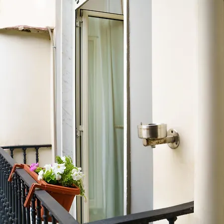 Chiatamone Relais * Naples